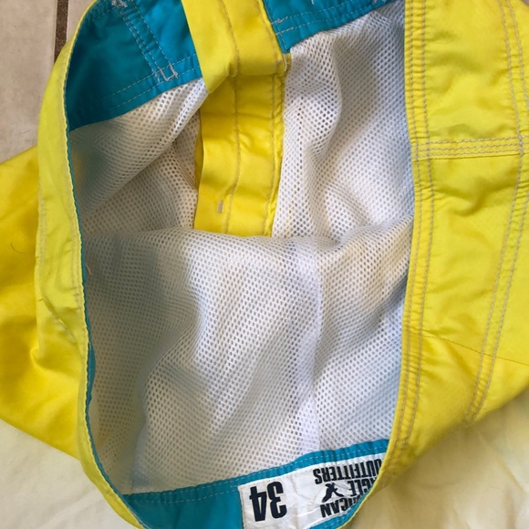 Shorts - Picture 3 of 3